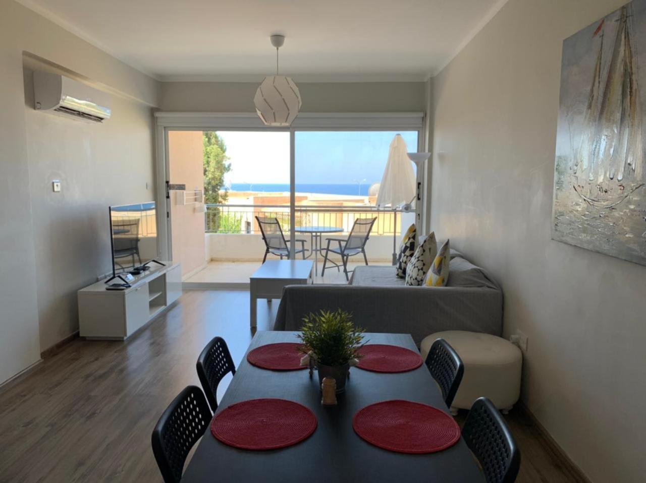 Kings Palace - Modern And Stylish 1 Bedroom Apartment Paphos Extérieur photo