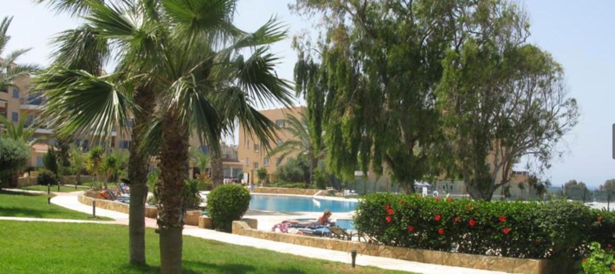 Kings Palace - Modern And Stylish 1 Bedroom Apartment Paphos Extérieur photo