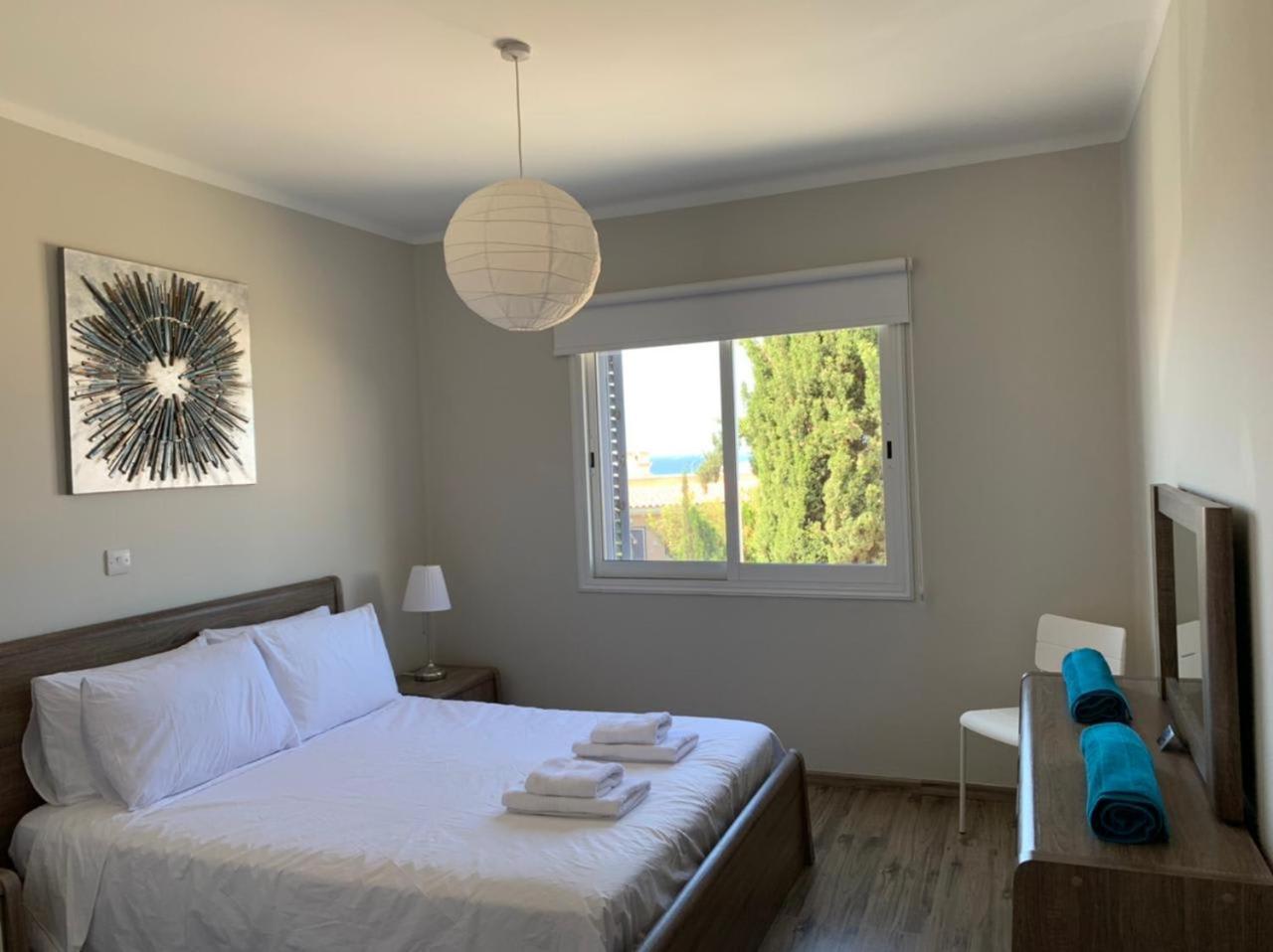 Kings Palace - Modern And Stylish 1 Bedroom Apartment Paphos Extérieur photo