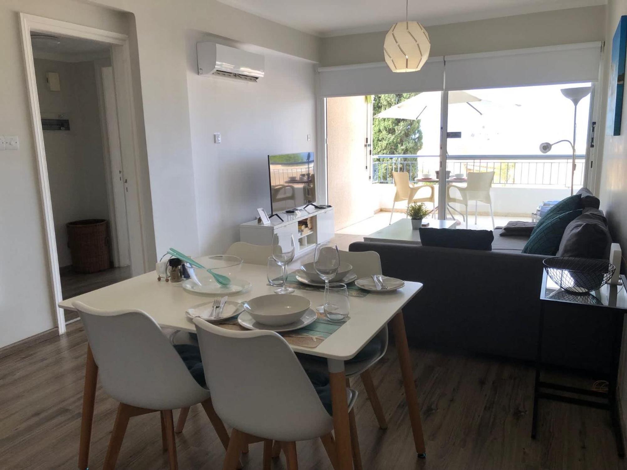 Kings Palace - Modern And Stylish 1 Bedroom Apartment Paphos Extérieur photo