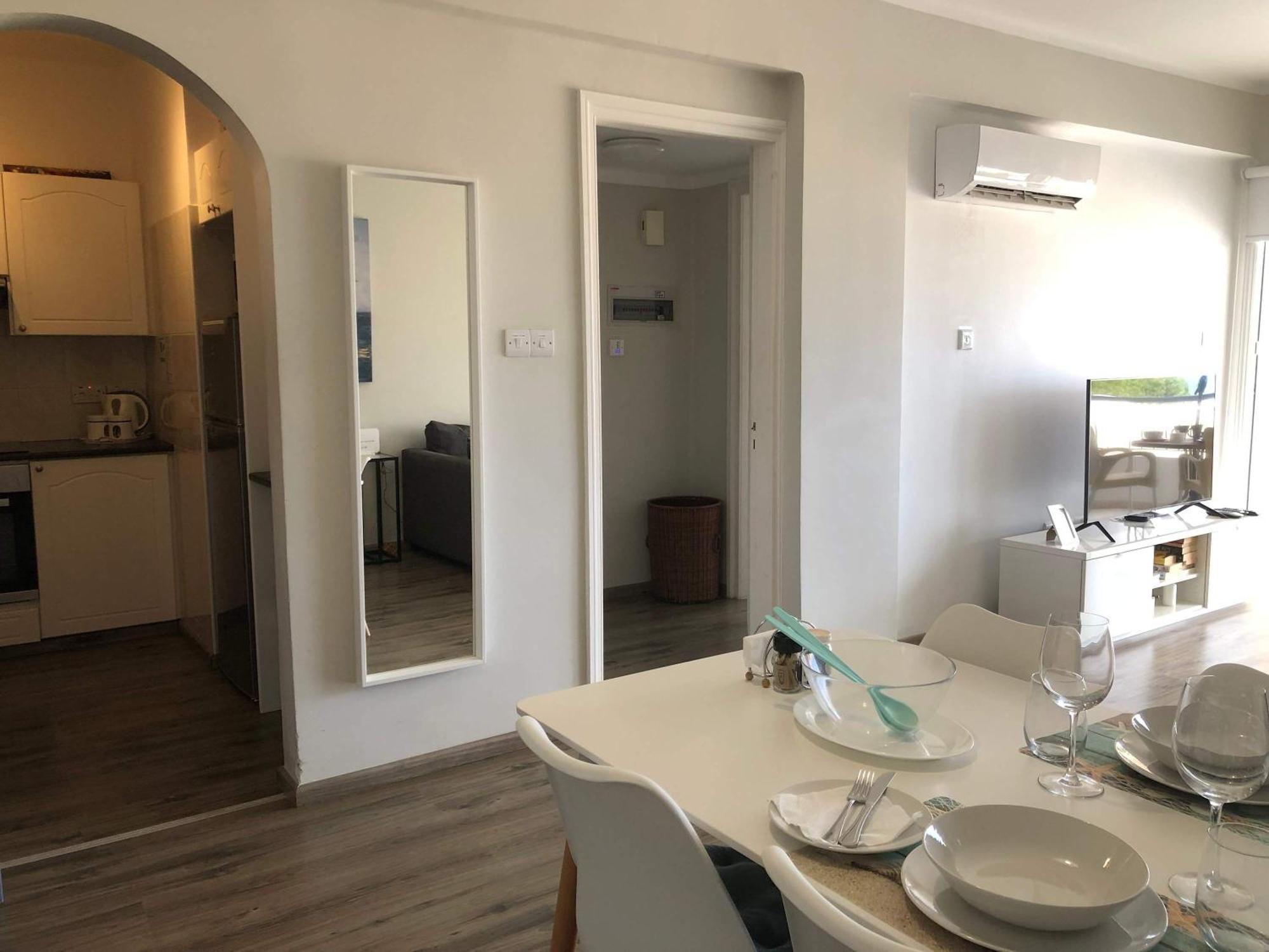 Kings Palace - Modern And Stylish 1 Bedroom Apartment Paphos Extérieur photo