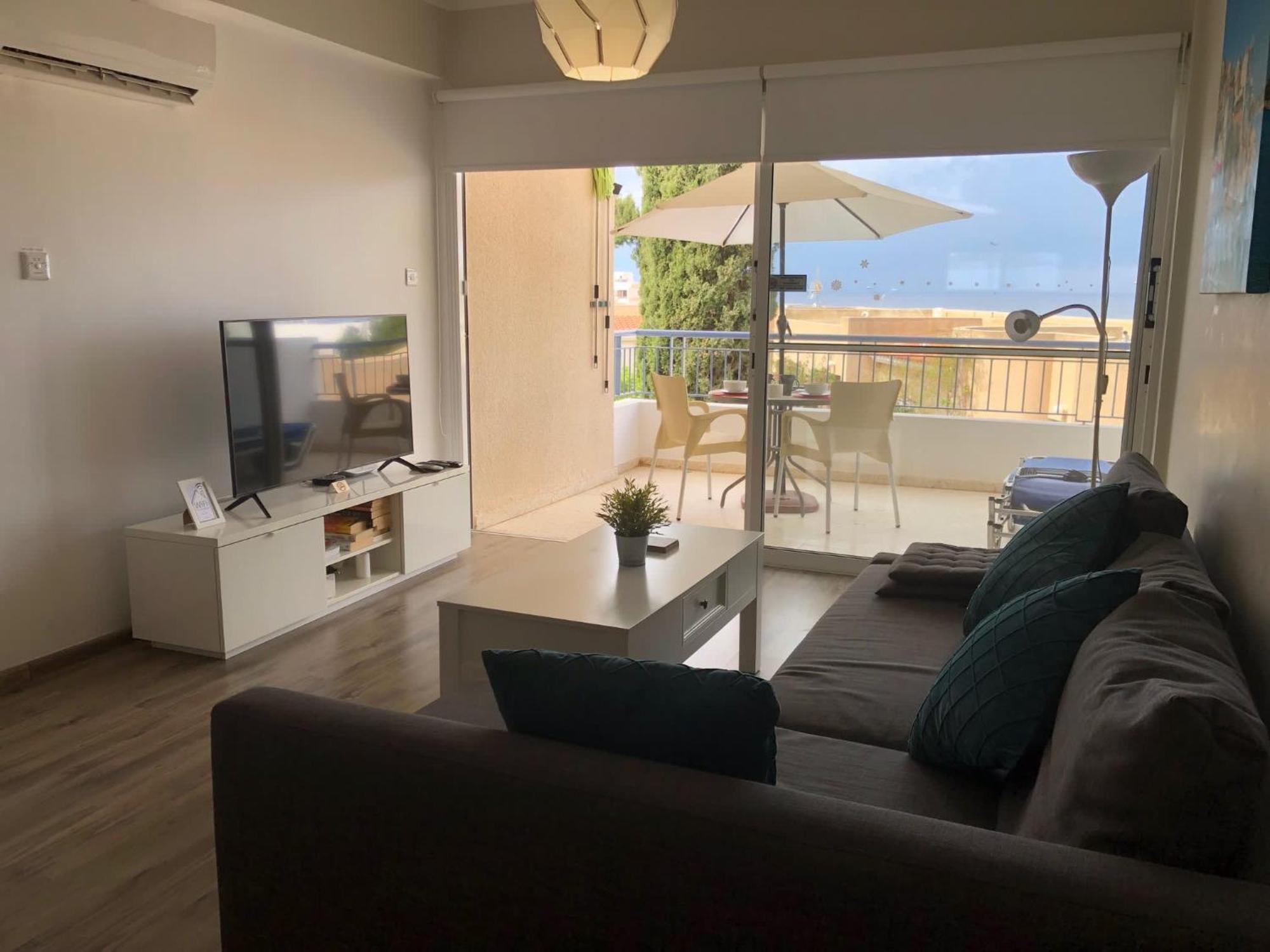 Kings Palace - Modern And Stylish 1 Bedroom Apartment Paphos Extérieur photo